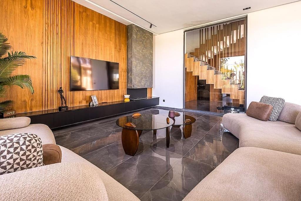 Villa Luxe Residence secure Golf view 3