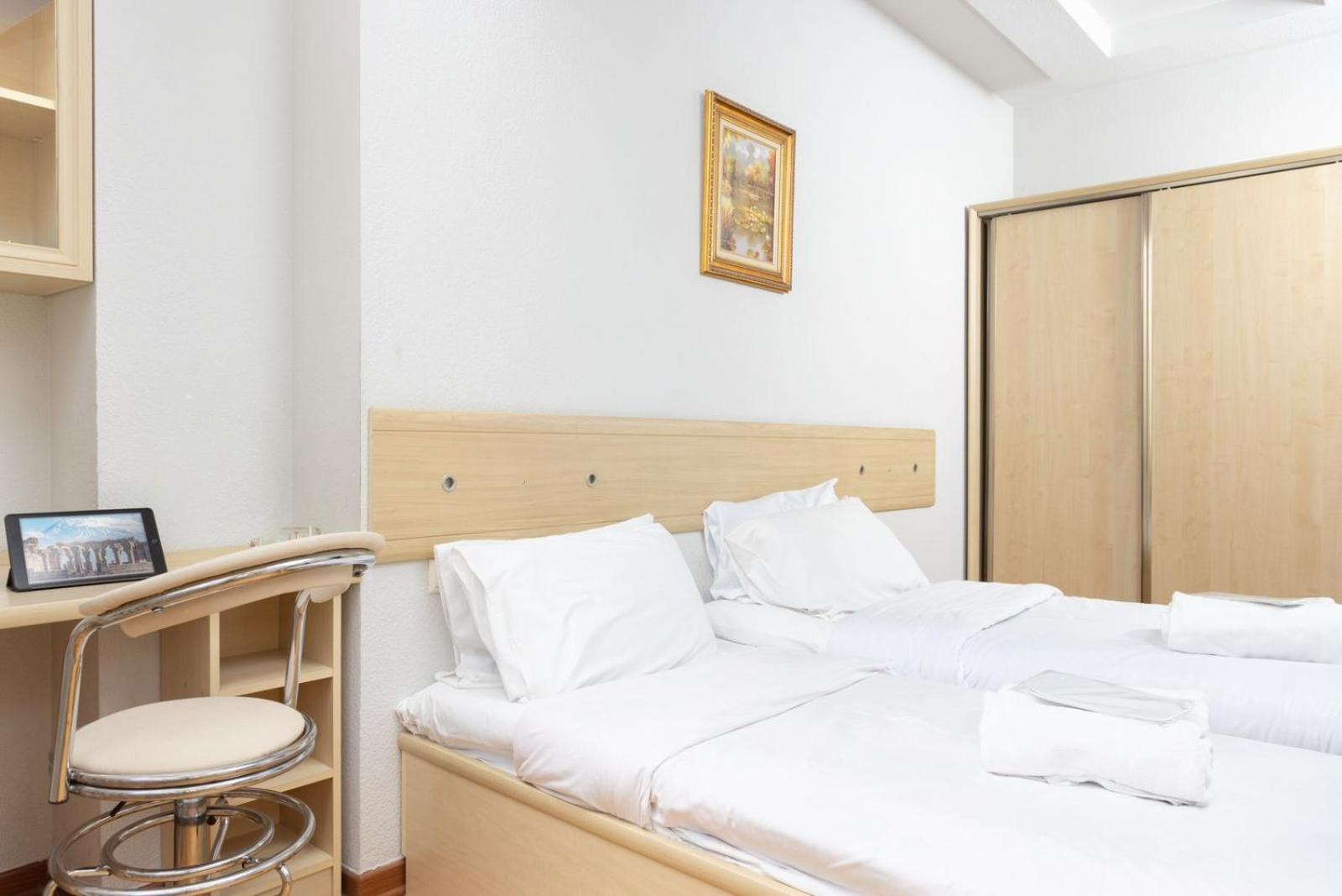 Saryan Street 2 Bedroom Large apt with Balcony