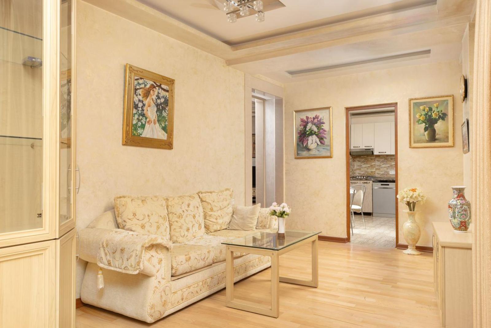 Saryan Street 2 Bedroom Large apt with Balcony