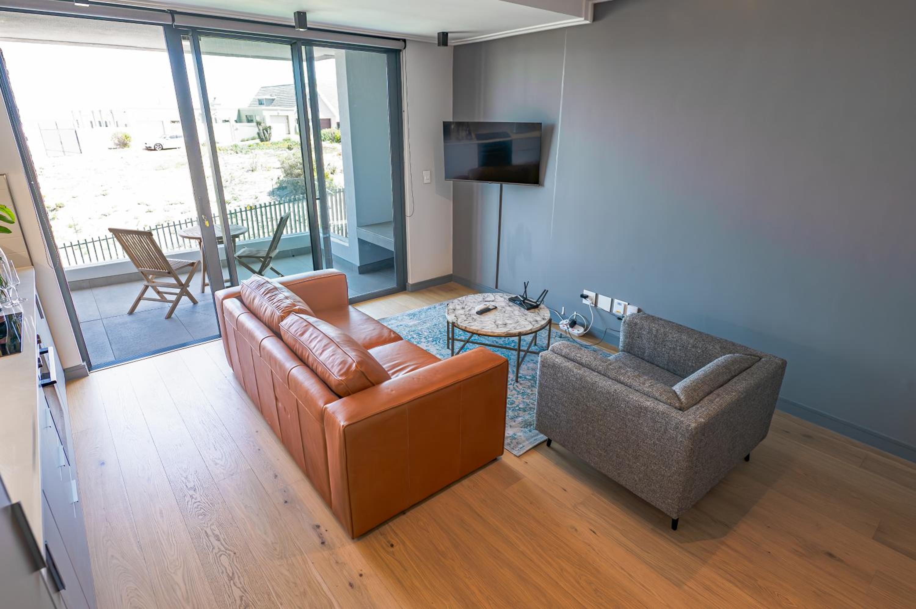 Luxury Beachfront Studio in Blouberg view 4
