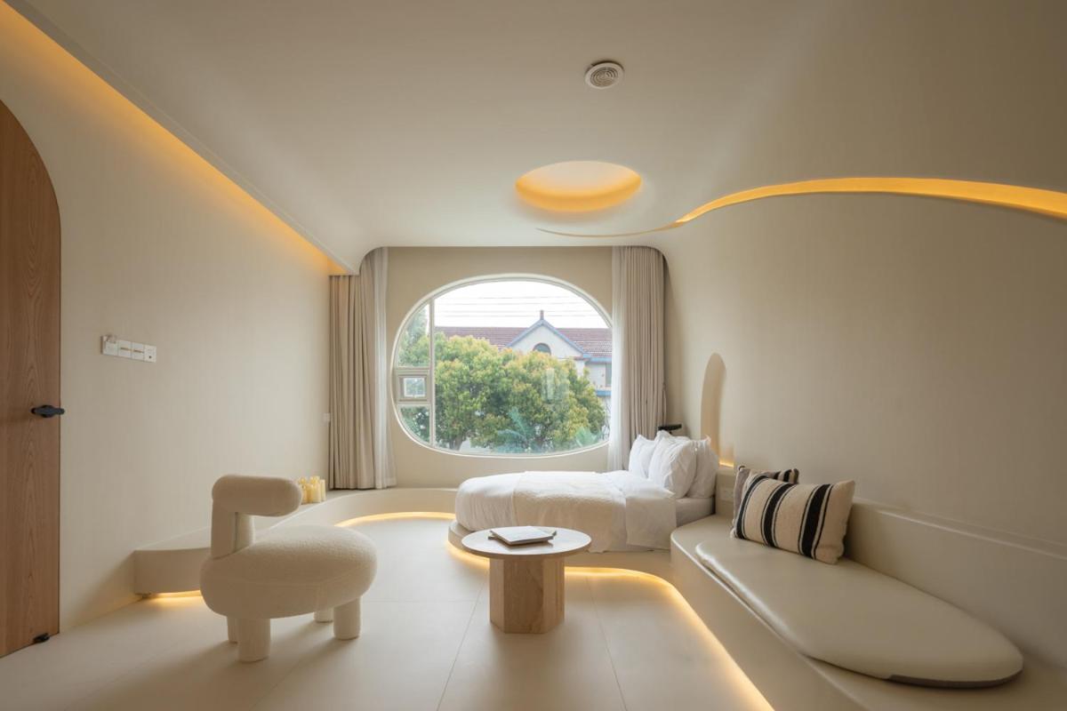 Shanghai Mira Chateau Vacation Homestay