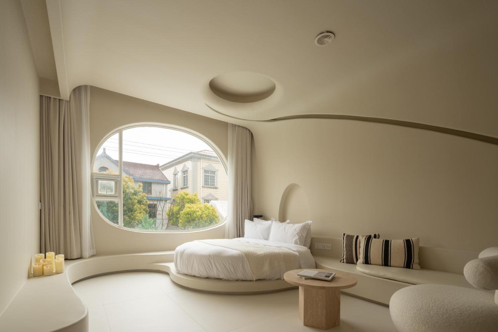 Shanghai Mira Chateau Vacation Homestay