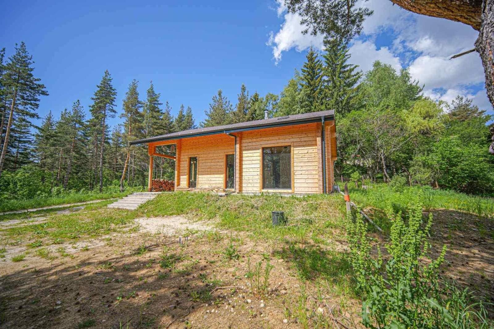 Villa Yarema Forest Residence