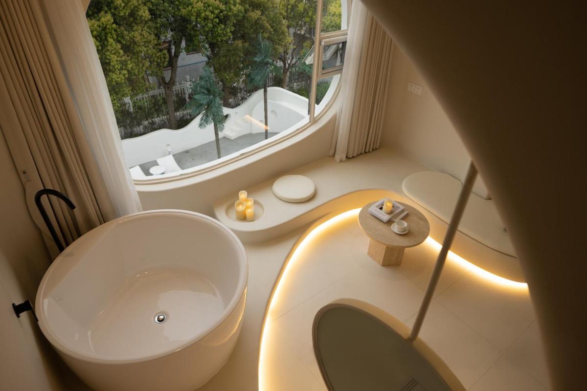 Shanghai Mira Chateau Vacation Homestay