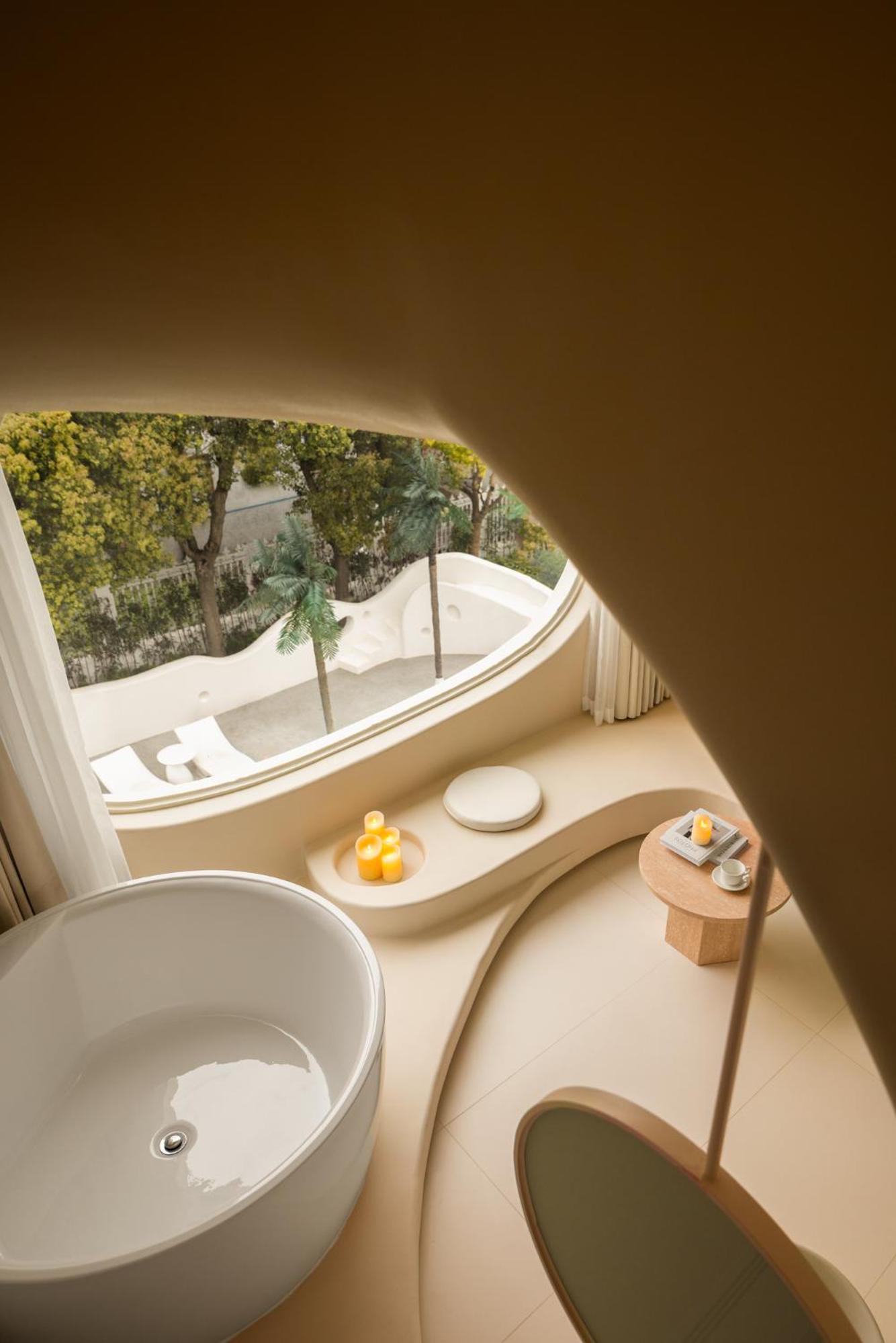 Shanghai Mira Chateau Vacation Homestay