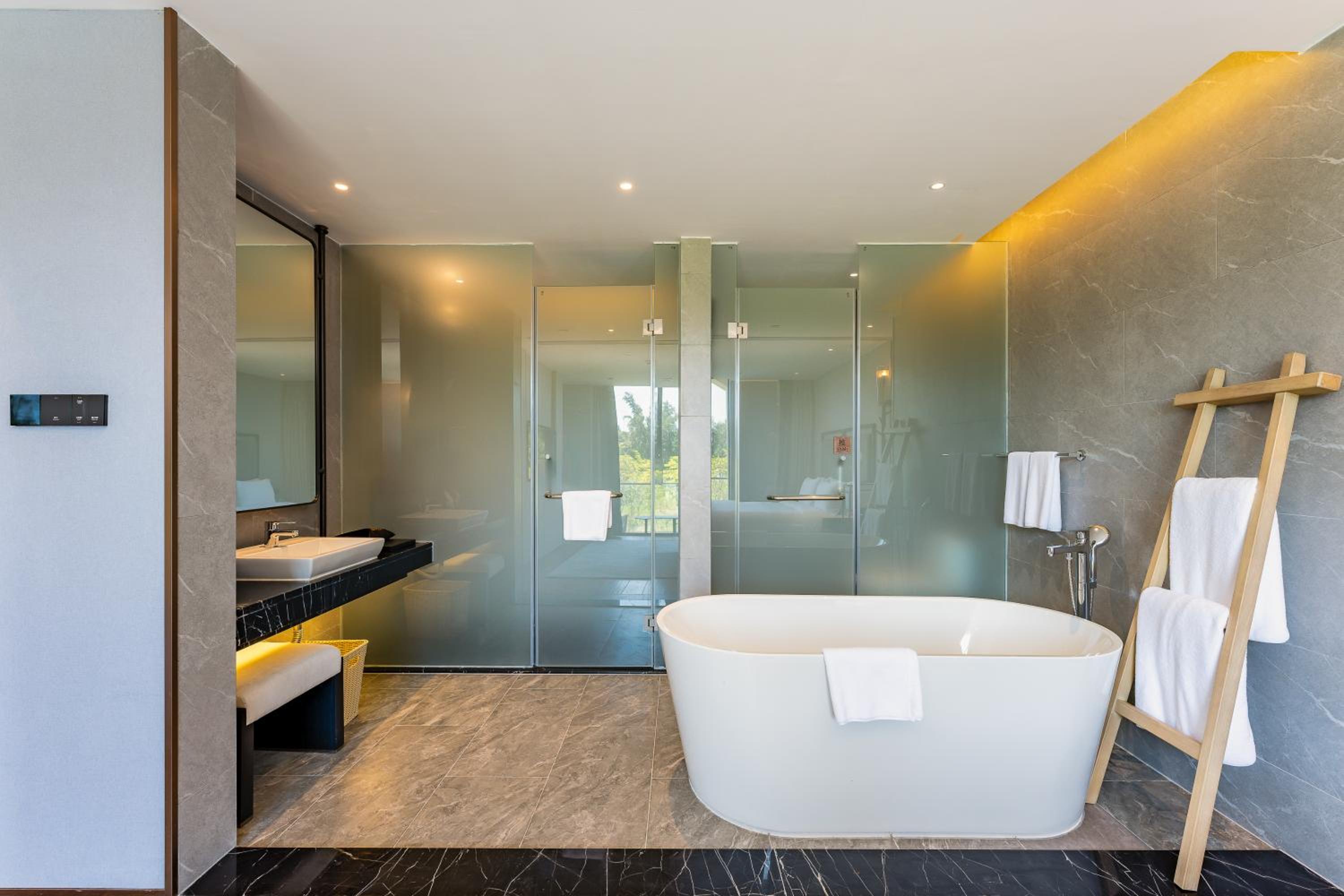 Holiday Inn Hainan Xiangshui Bay by IHG