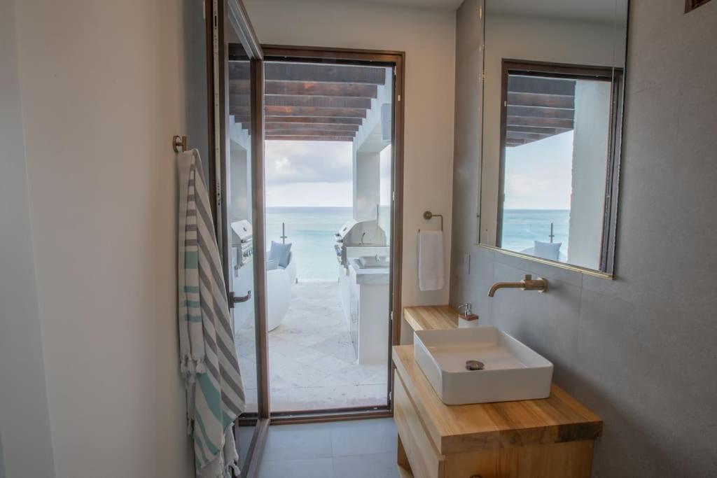 Villa vladimirjozef66 at gma il com Option