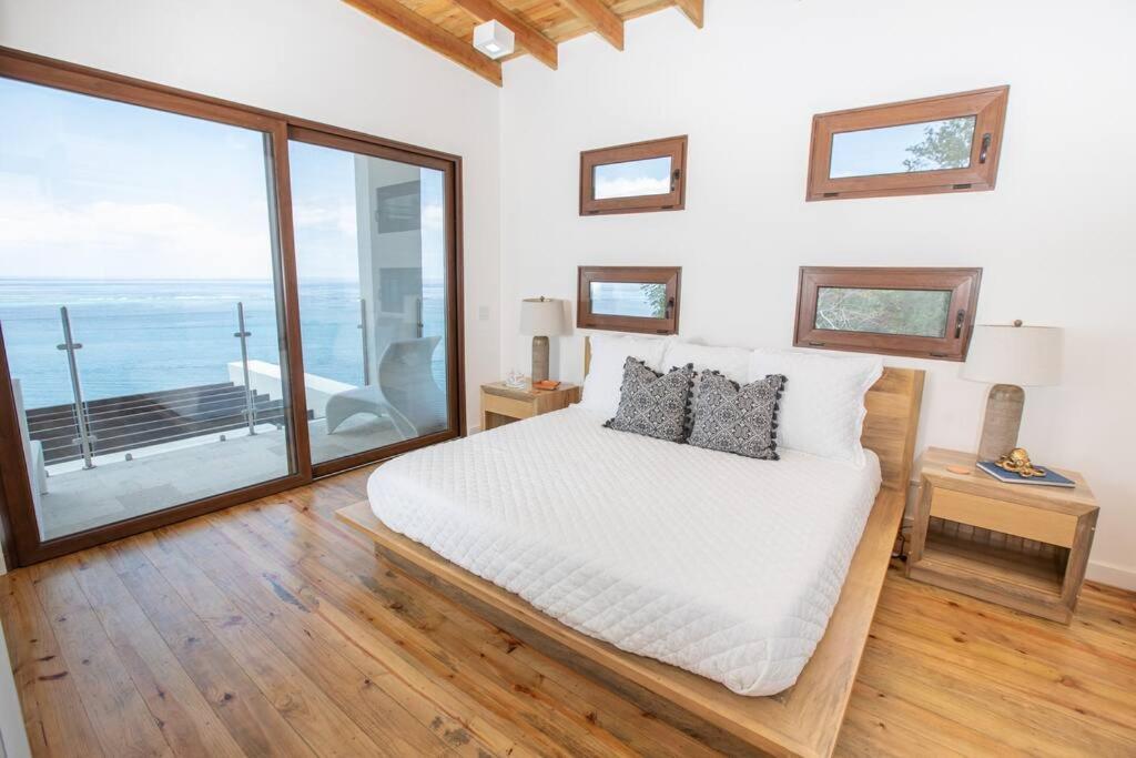 Villa vladimirjozef66 at gma il com Option