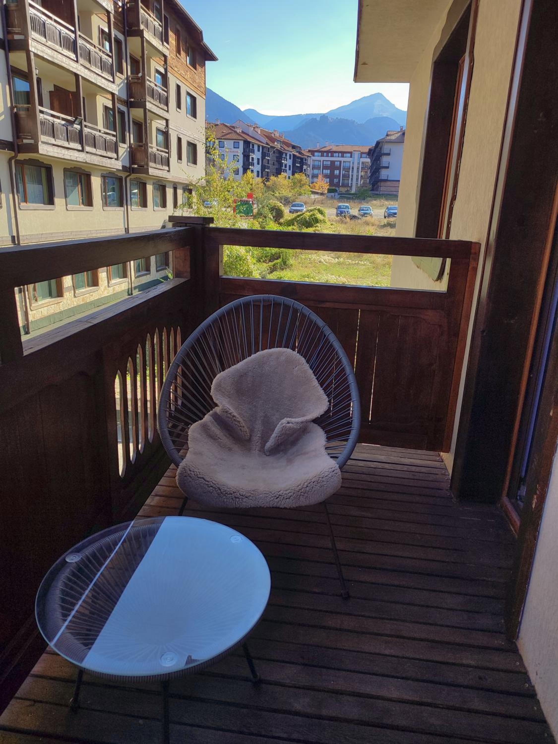 DeLuxe Apartment 2OOm from Gondola