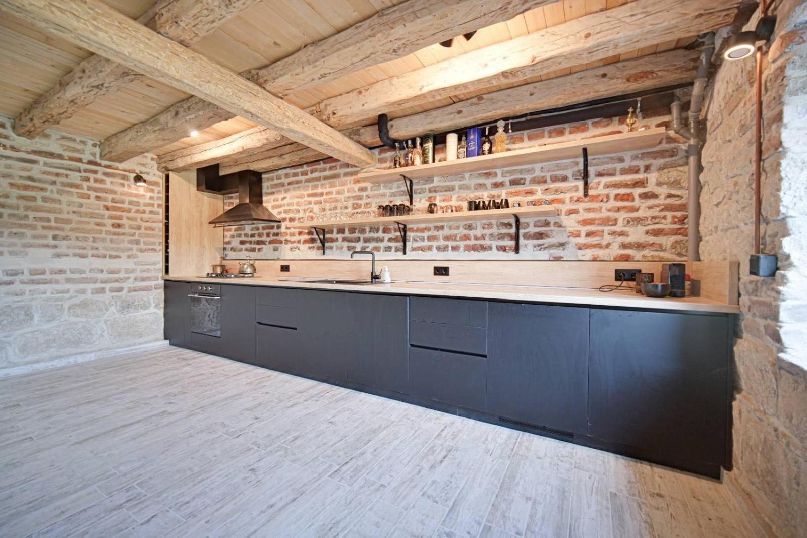 Villa The Old School Plana with Hot Pool & SPA by BookVillaBG