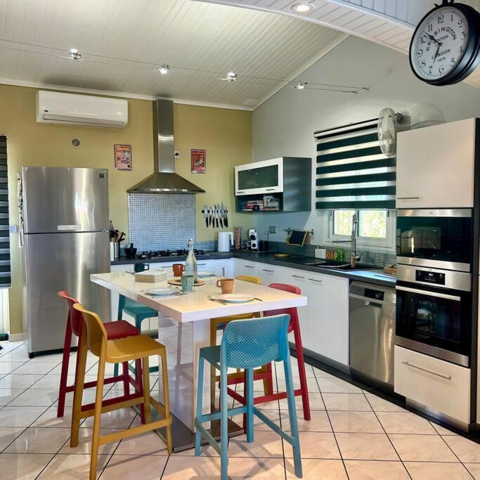 Villa avec piscine, babyfoot, barbecue & flipper view 4