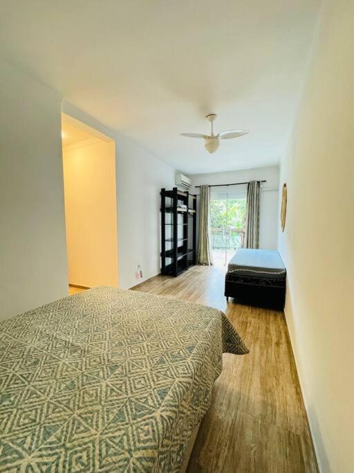 Casa Moderna Em Ilhabela Com Cachoeira