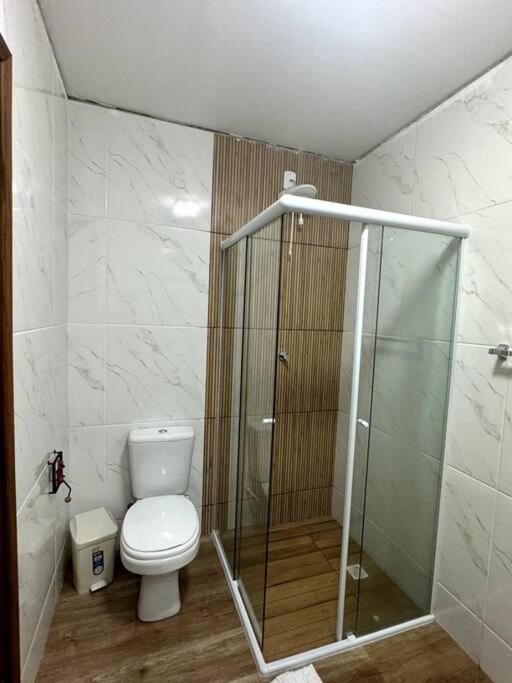 Casa Moderna Em Ilhabela Com Cachoeira