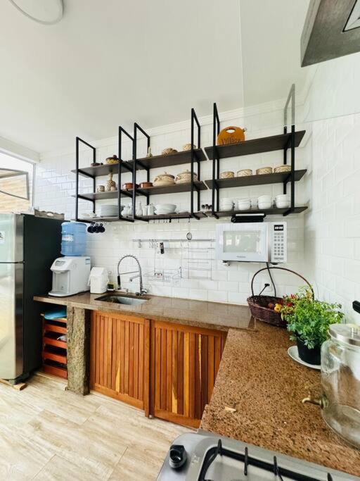 Casa Moderna Em Ilhabela Com Cachoeira