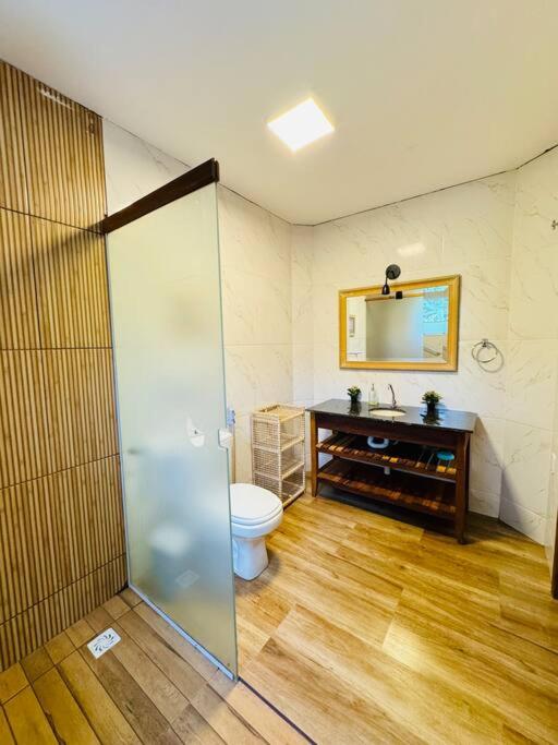 Casa Moderna Em Ilhabela Com Cachoeira
