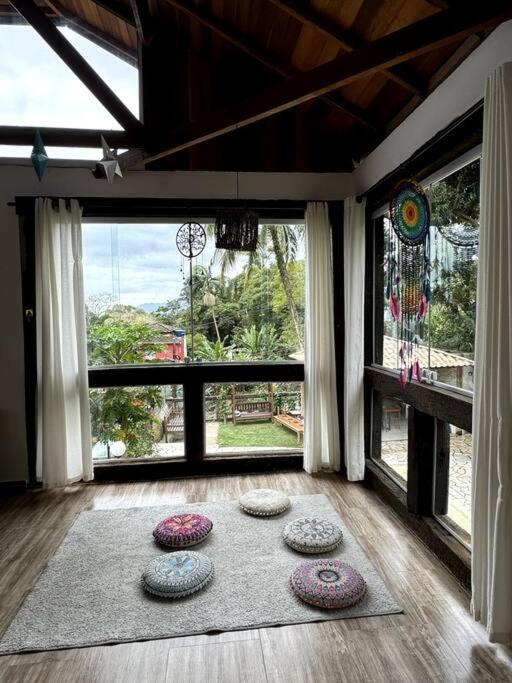 Casa Moderna Em Ilhabela Com Cachoeira