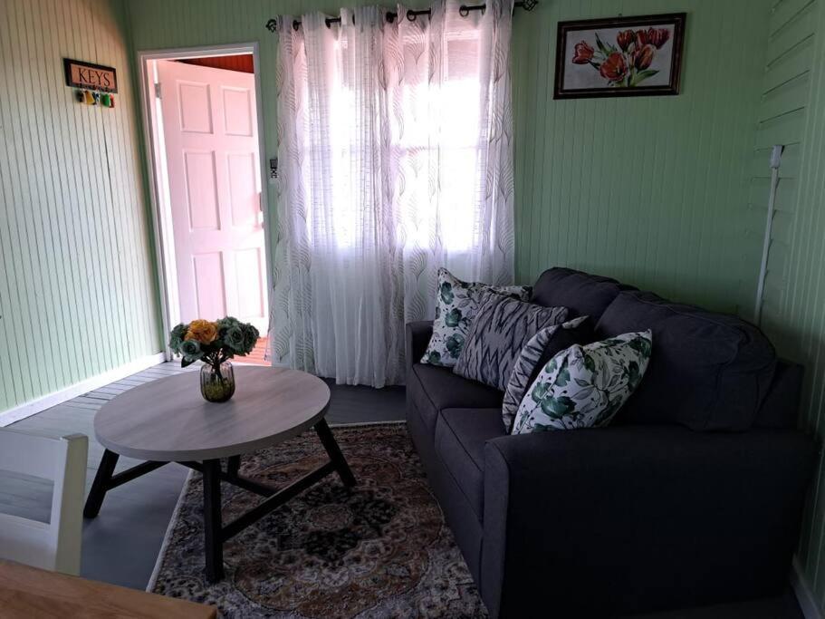 Nevruti's Cottage