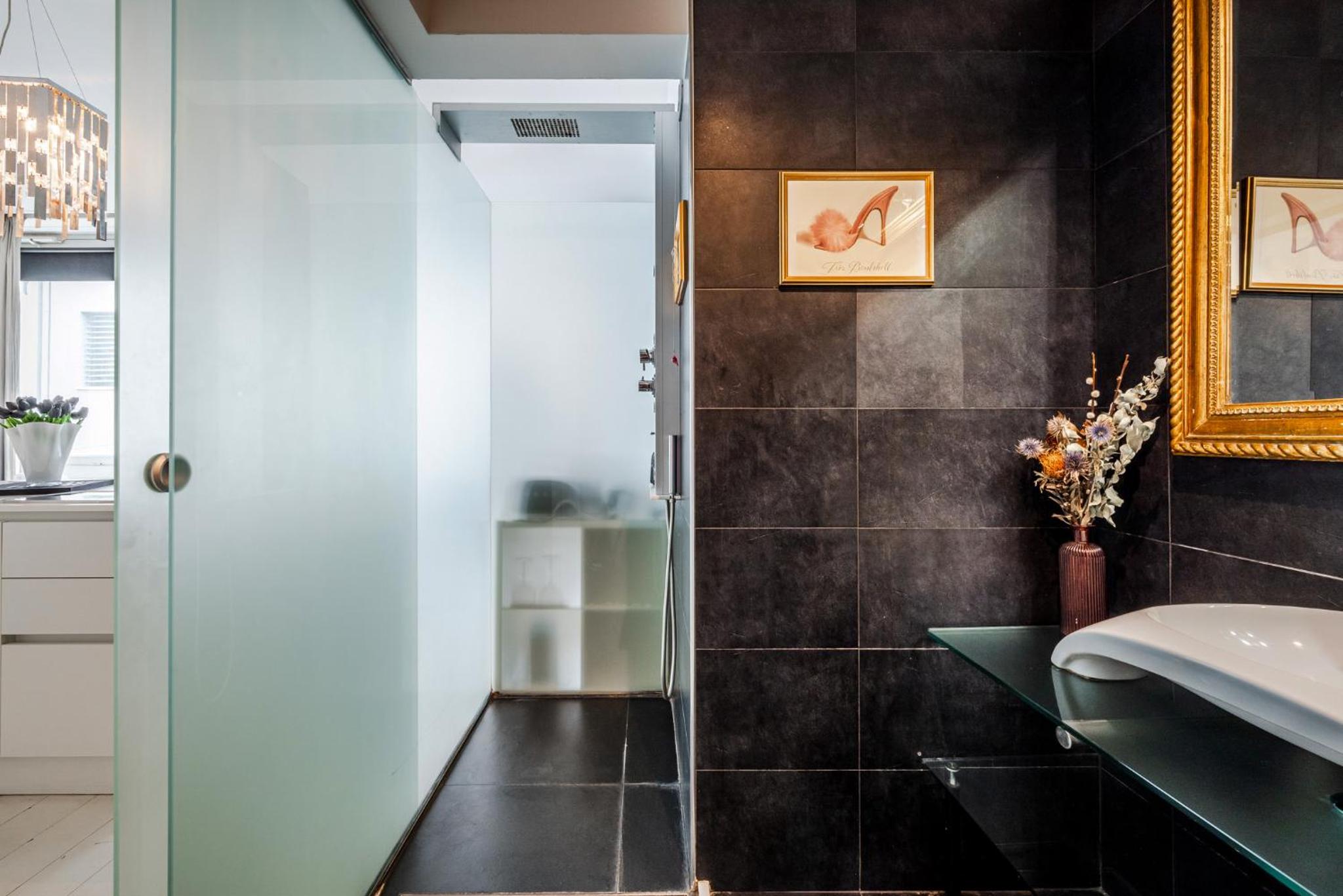 The Boutique Houses - Iconic Suite in Galleria Duomo with private parking