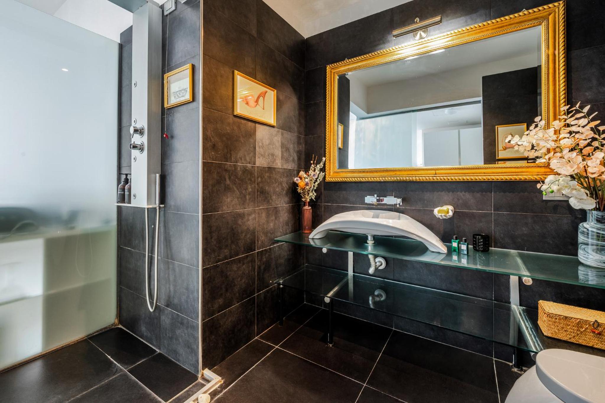 The Boutique Houses - Iconic Suite in Galleria Duomo with private parking