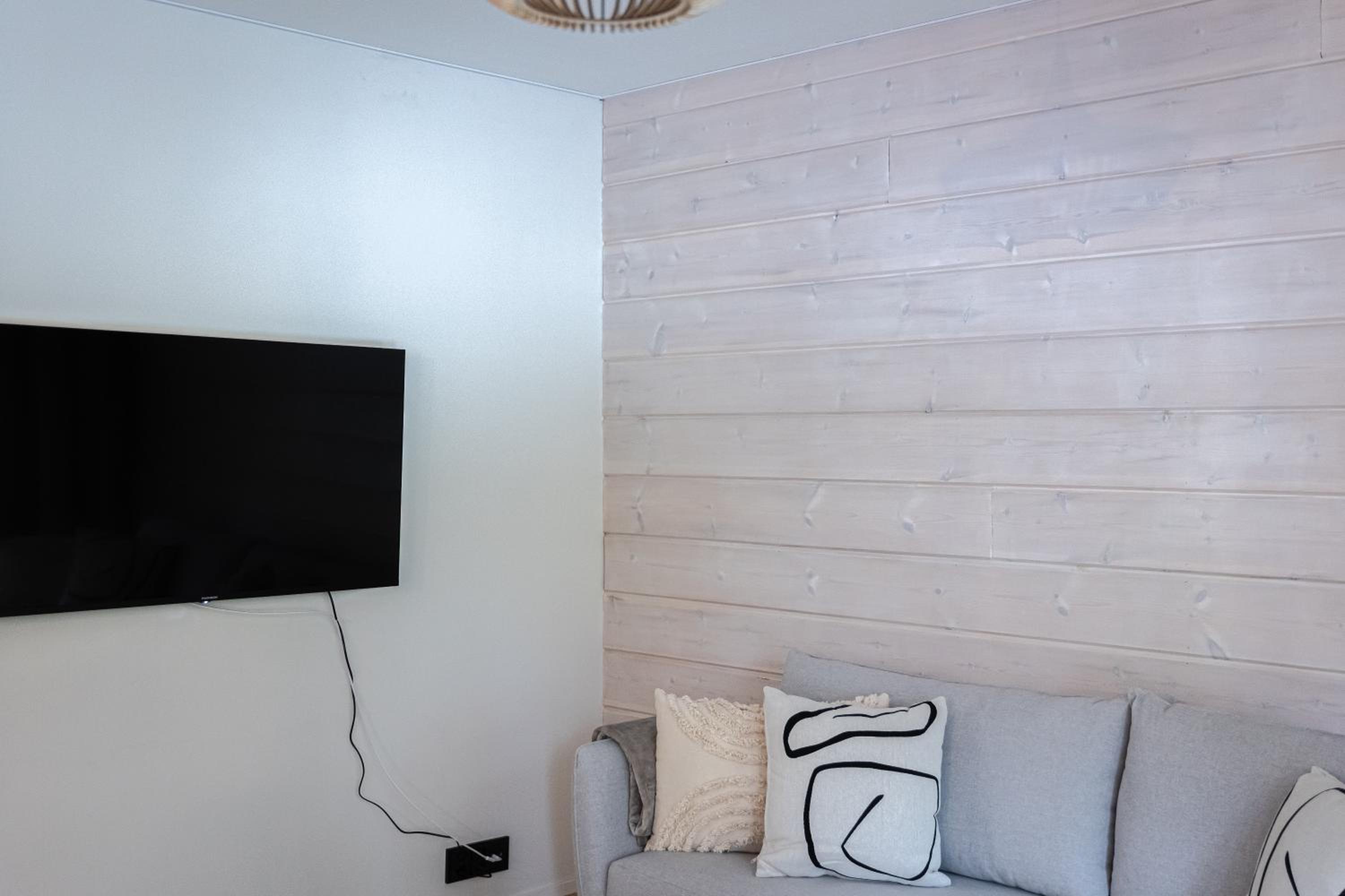 Aurora Chalet with Sauna by Booklapland
