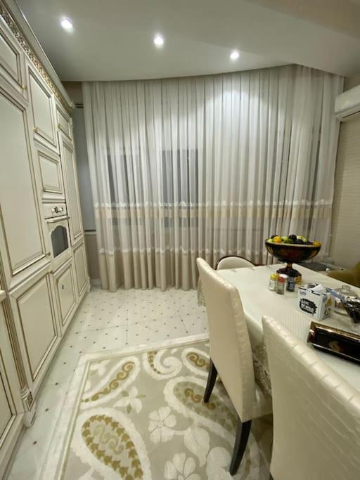 Luxurious apartment in center