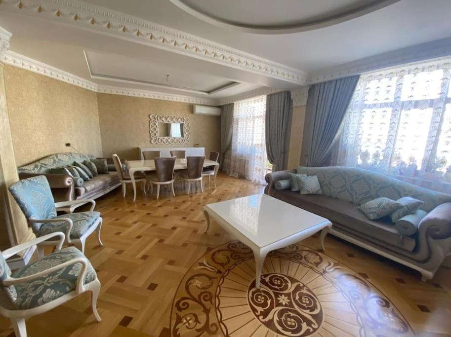 Two-Bedroom Deluxe Apartment with Balcony