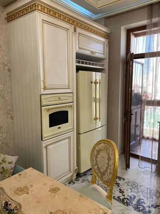 Two-Bedroom Deluxe Apartment with Balcony