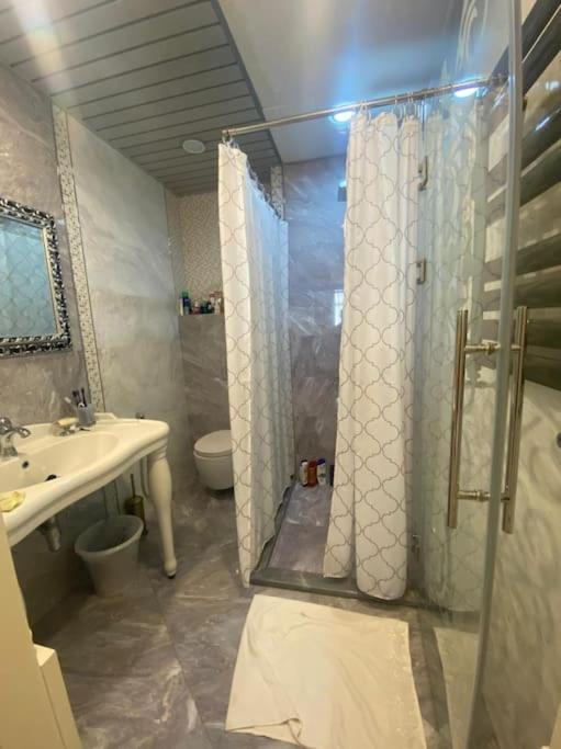 Two-Bedroom Deluxe Apartment with Balcony