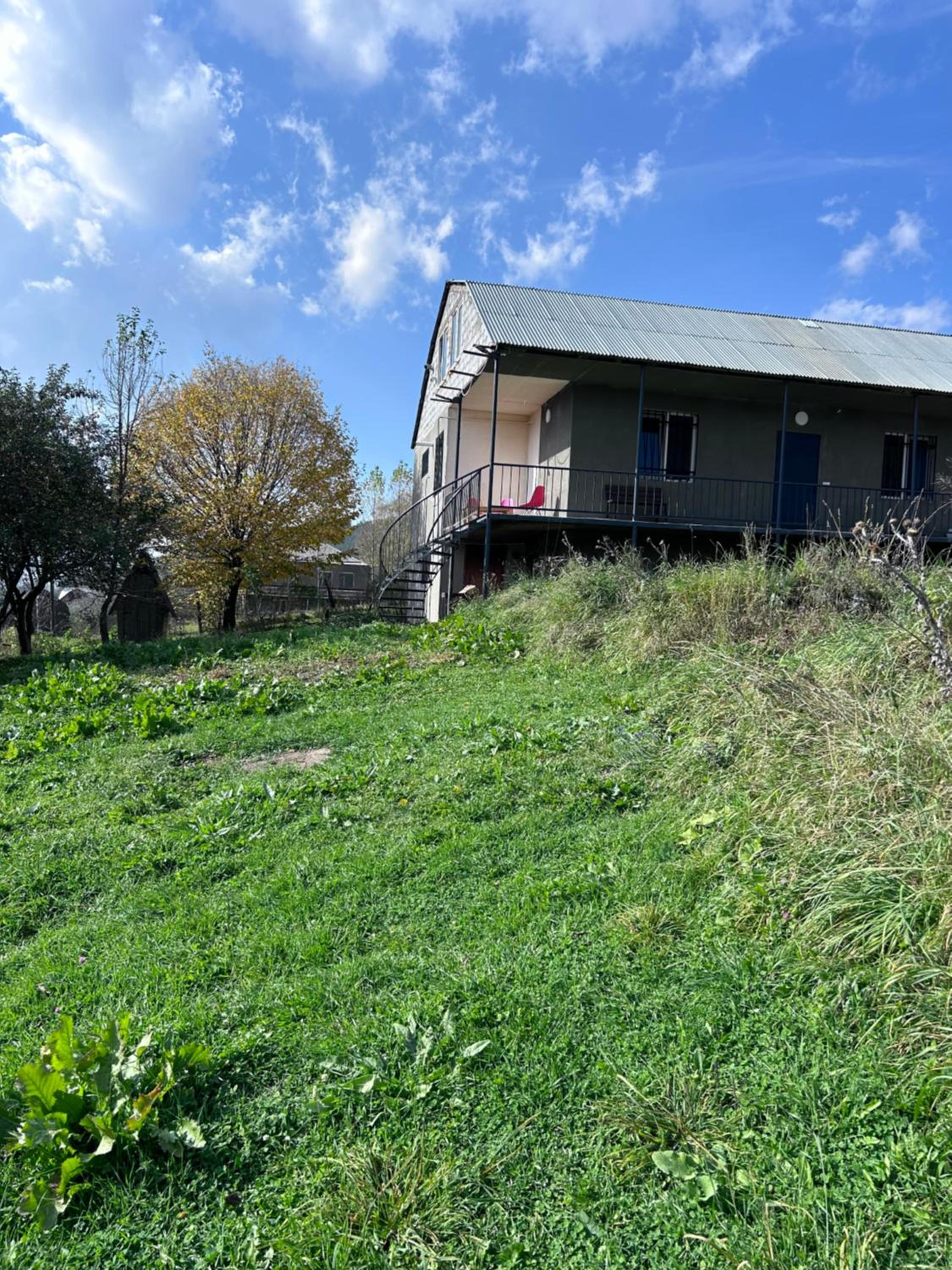 Dez Guest House with Mountain View