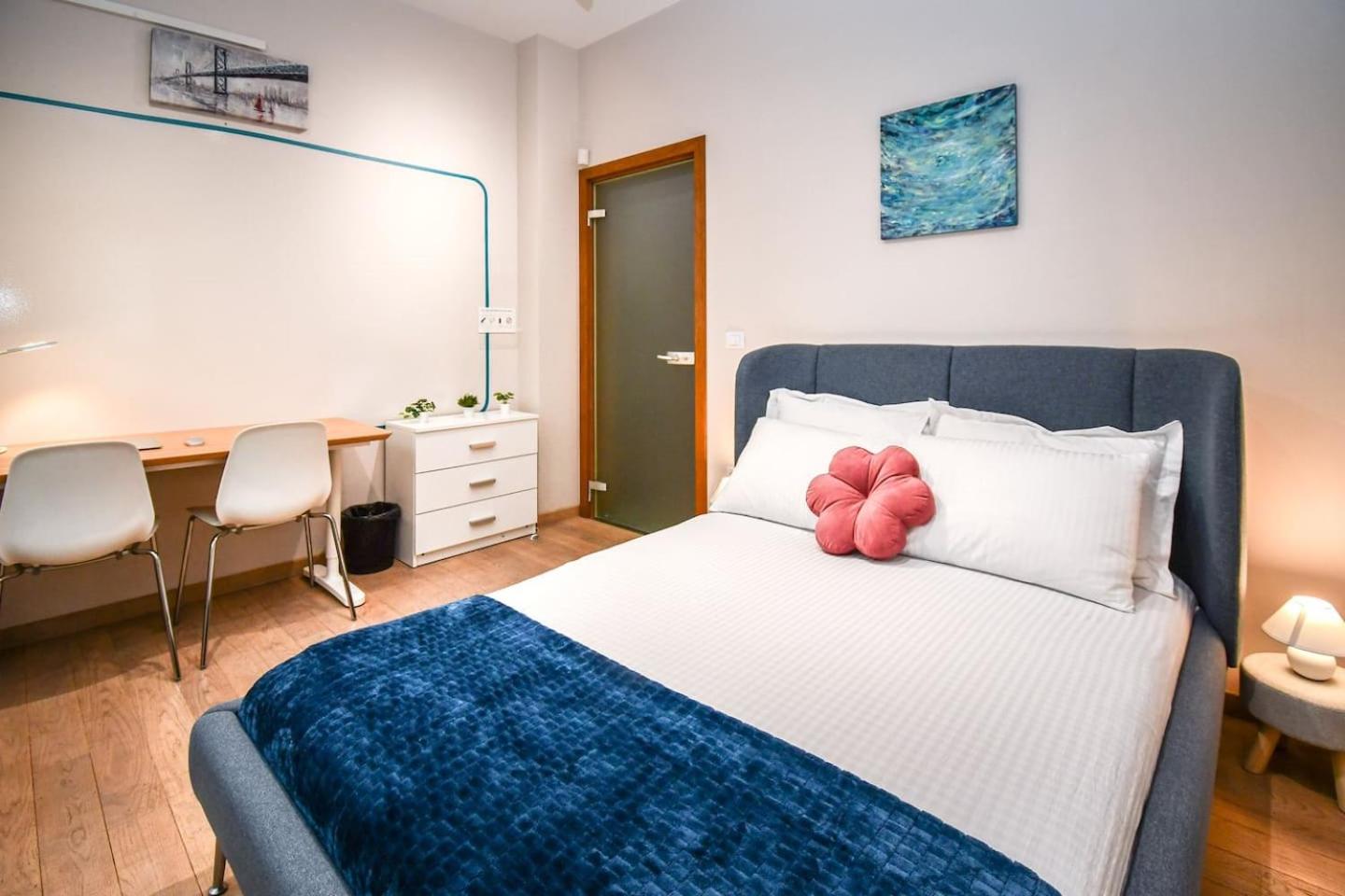 You Will This New Modern & Spacious Apt!