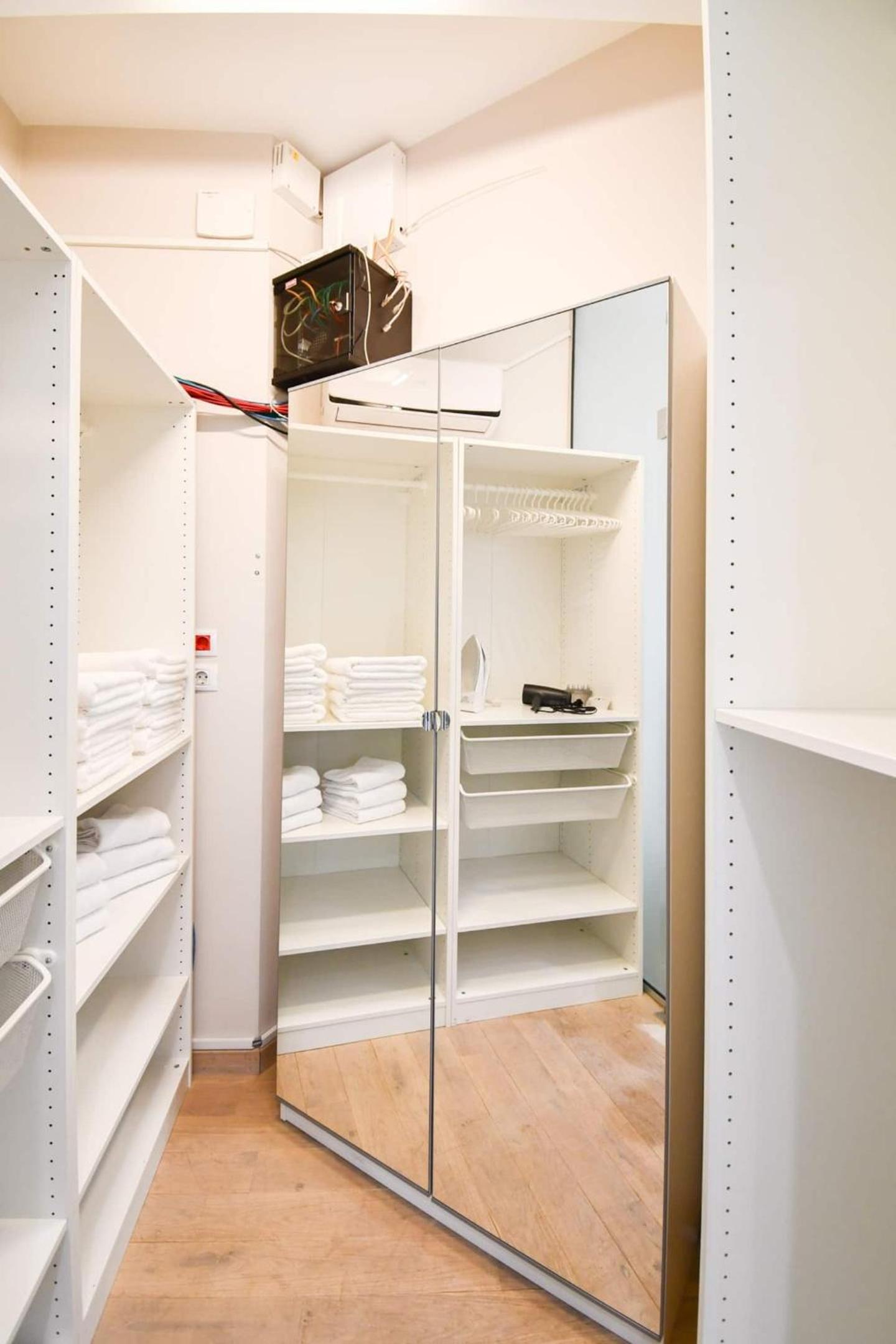 You Will This New Modern & Spacious Apt!