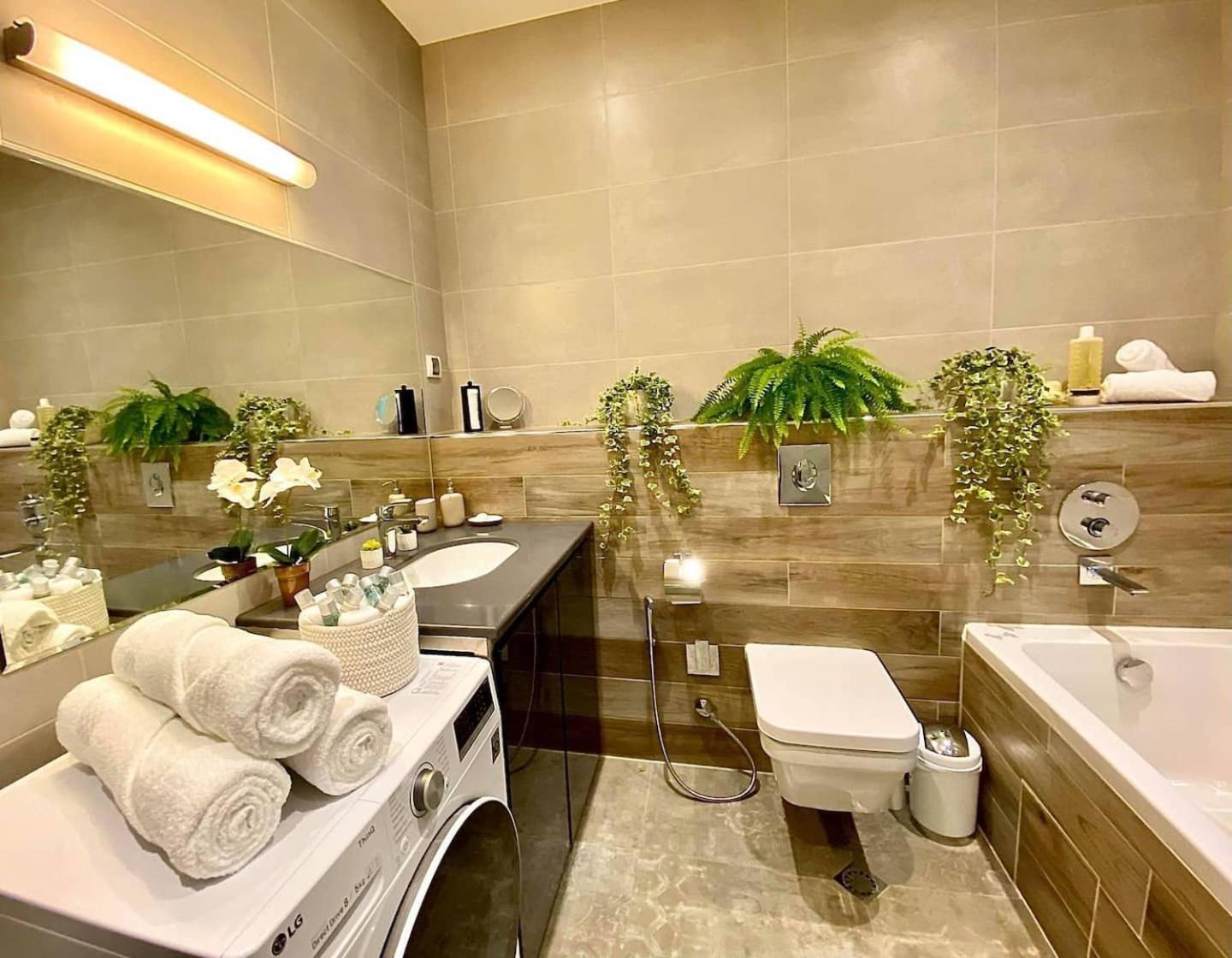 You Will This New Modern & Spacious Apt!