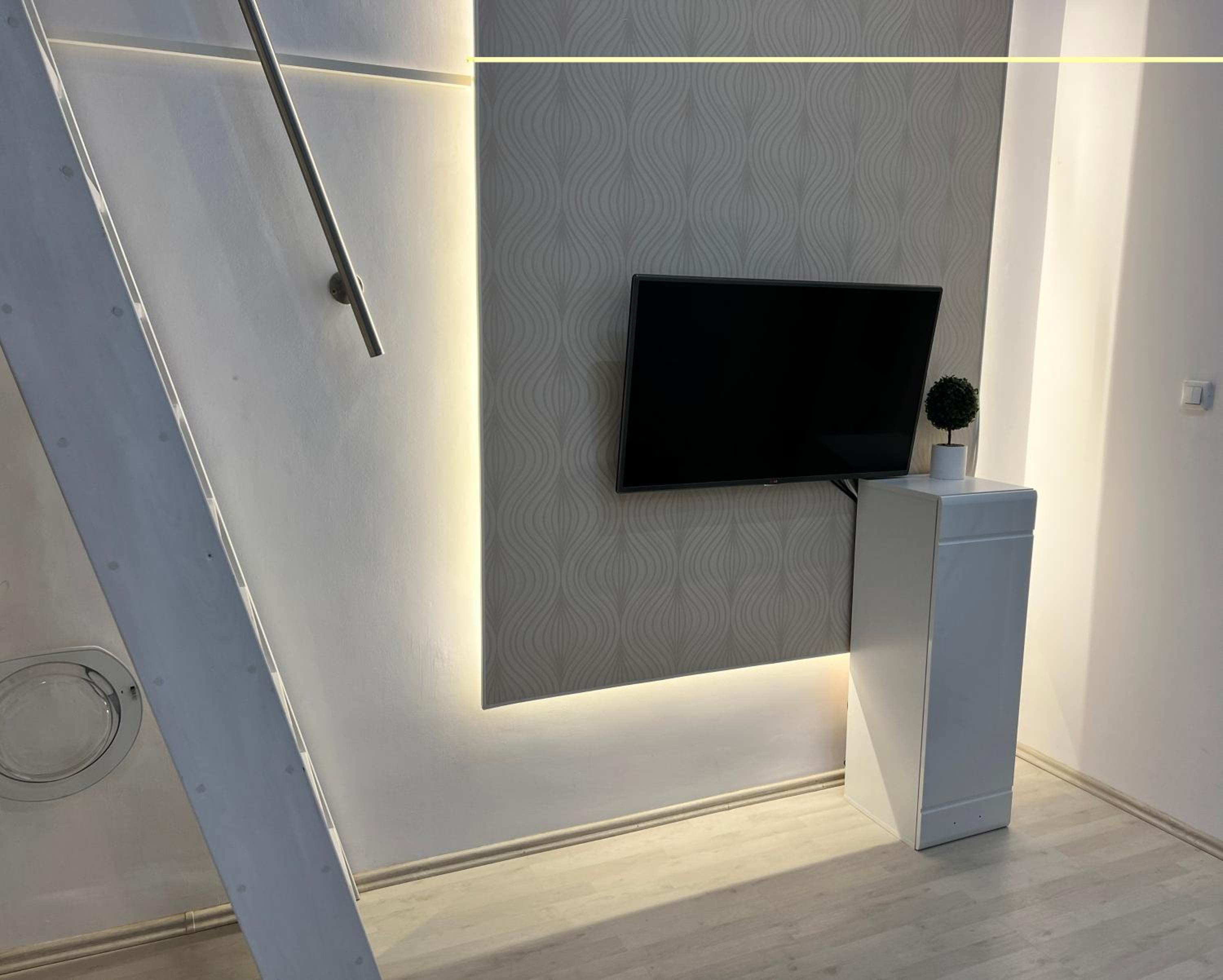 Dave Apartman 3 view 4