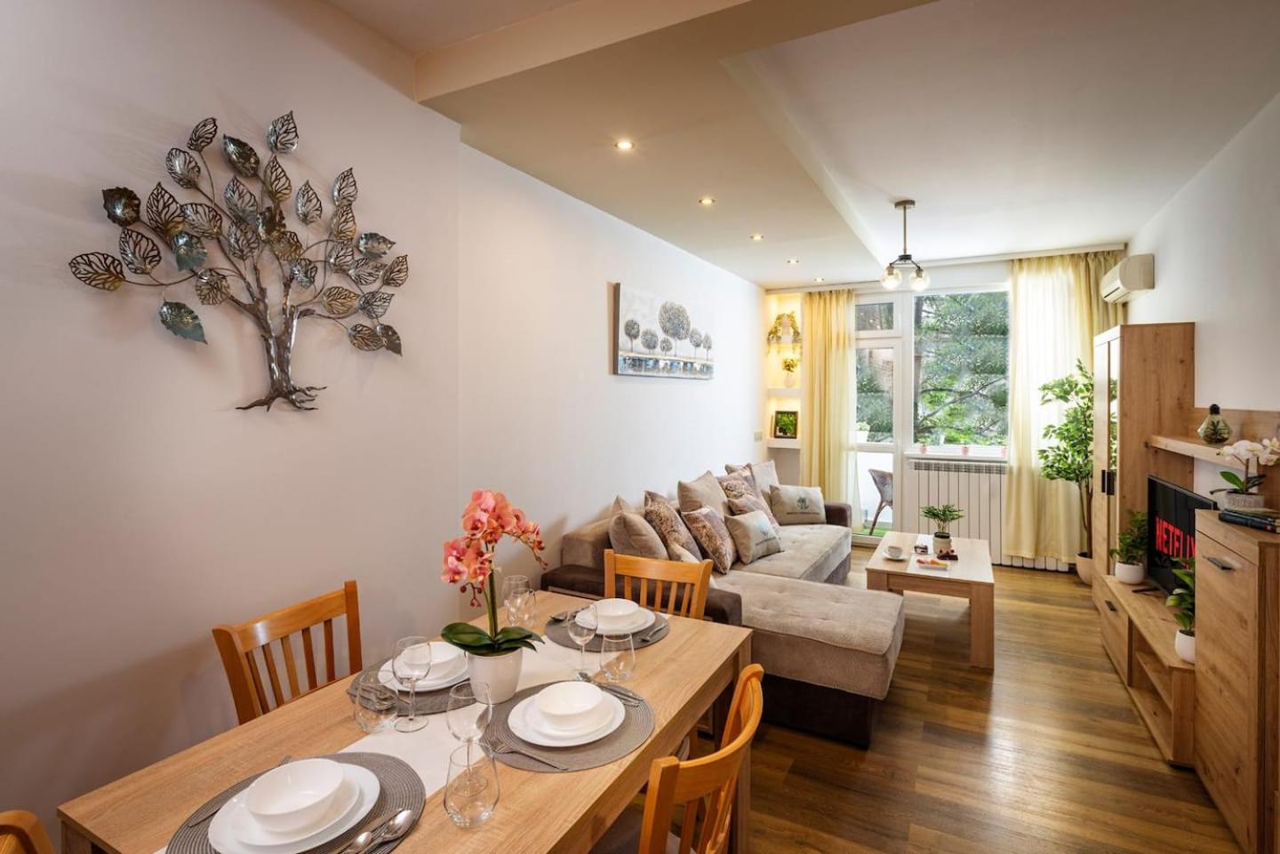 Spacious With Lovely Terrace