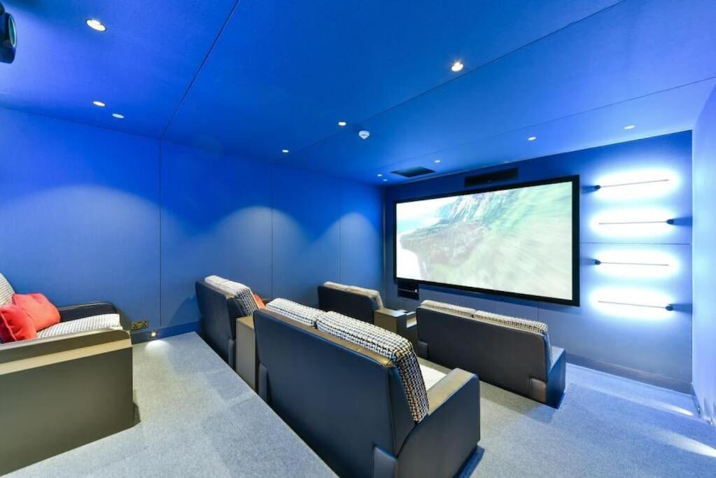Luxury Apartment in London