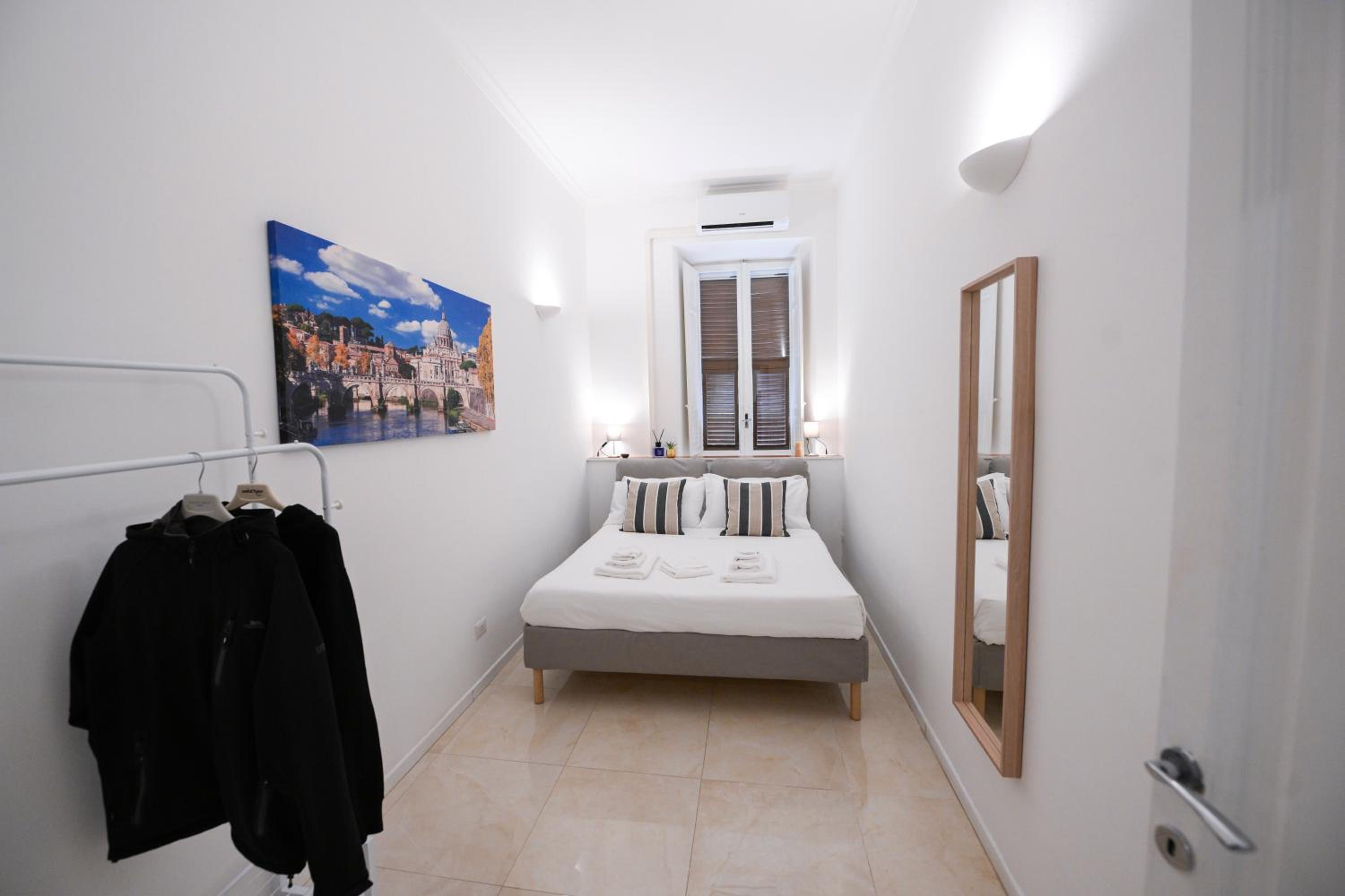 Ferrari 12 Apartment - Vaticano
