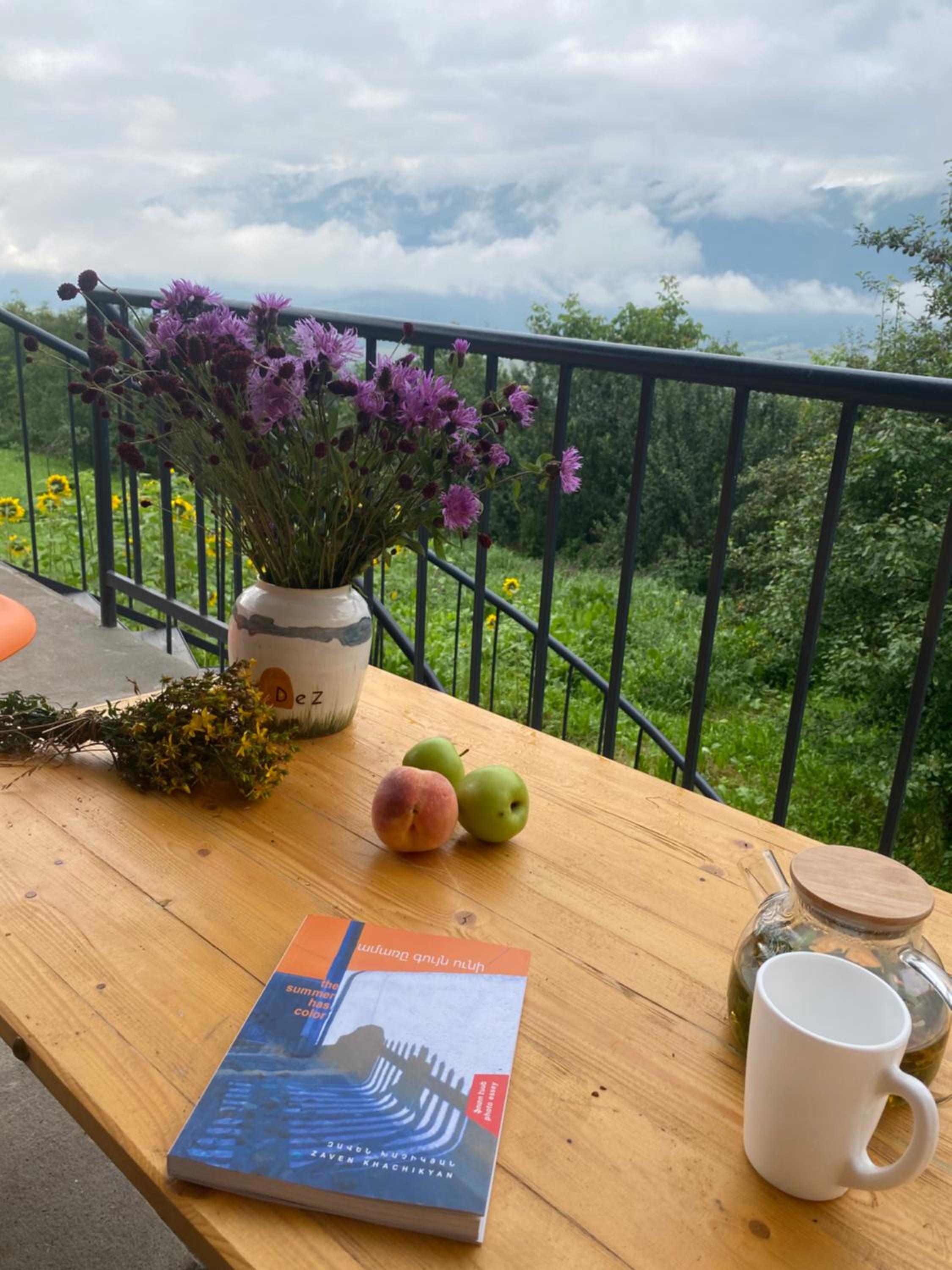Dez Guest House with Mountain View