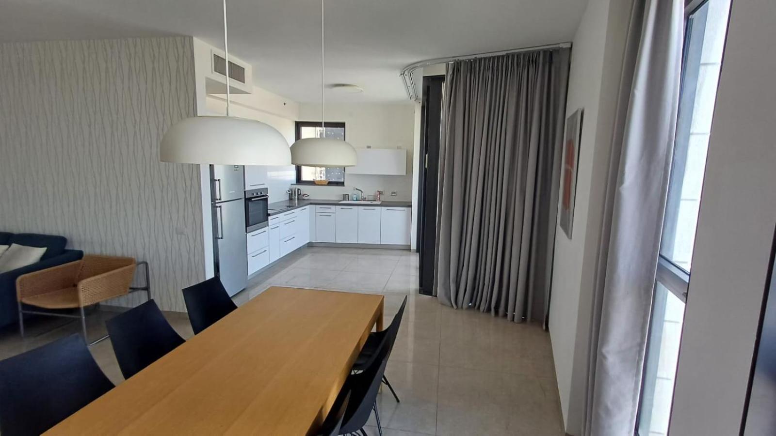 JTower Royal Suites - Alefimmoed