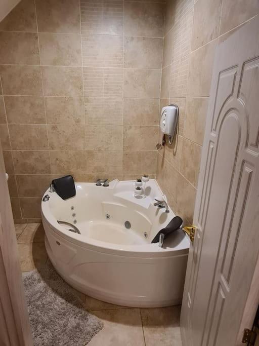 Entire top floor based in Dublin city centre