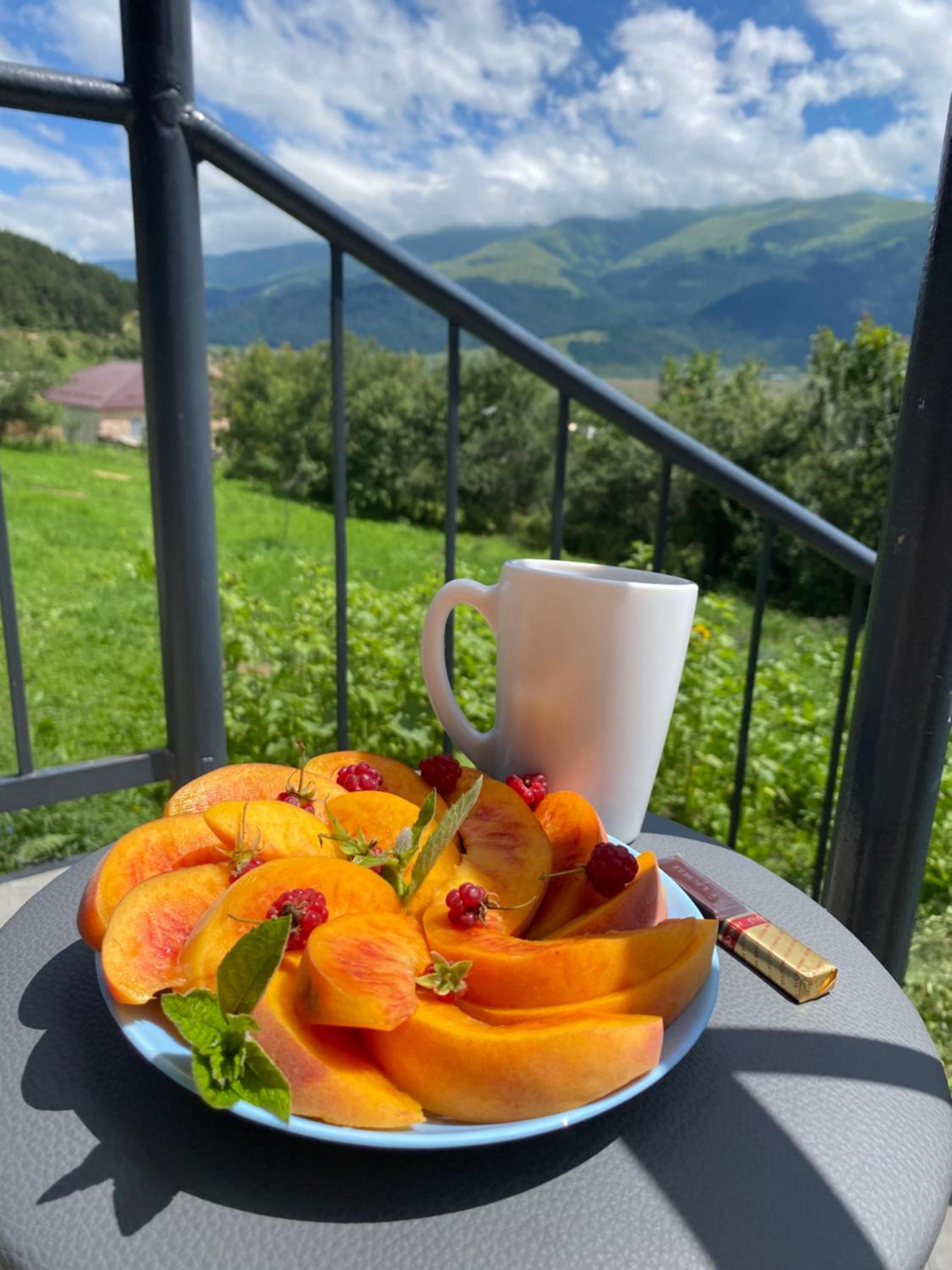Dez Guest House with Mountain View