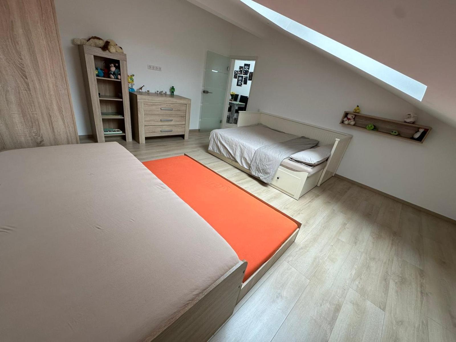 Große FerienWohnung 3 Schlafzimmer Neubau Gästehaus 120m2