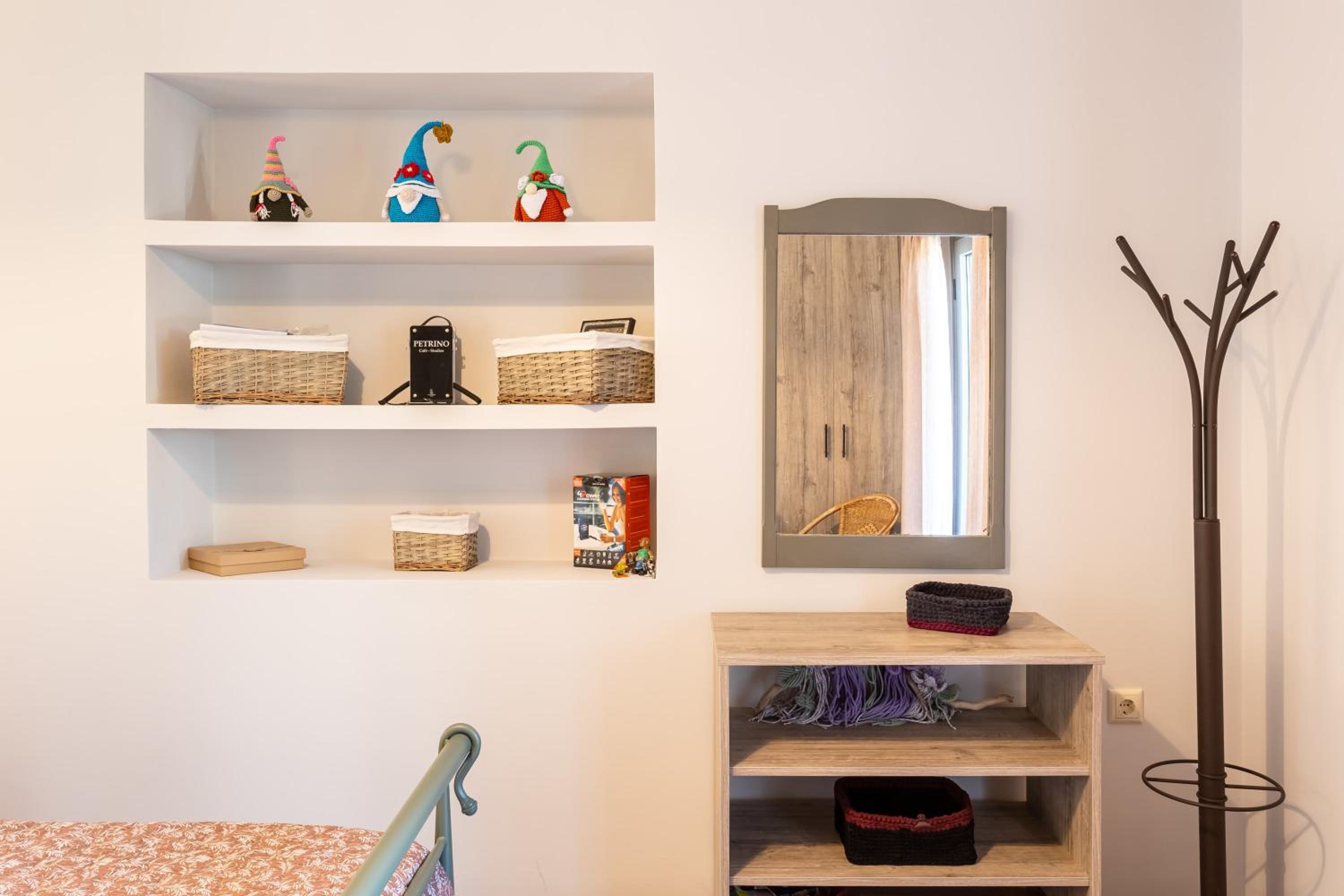 Petrino Serene Nests - Bright Getaways