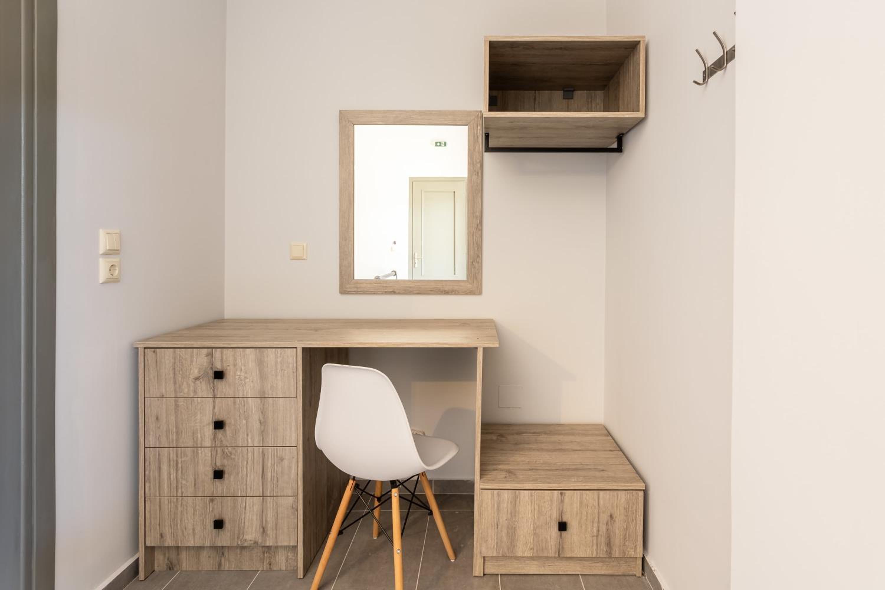 Petrino Serene Nests - Bright Getaways