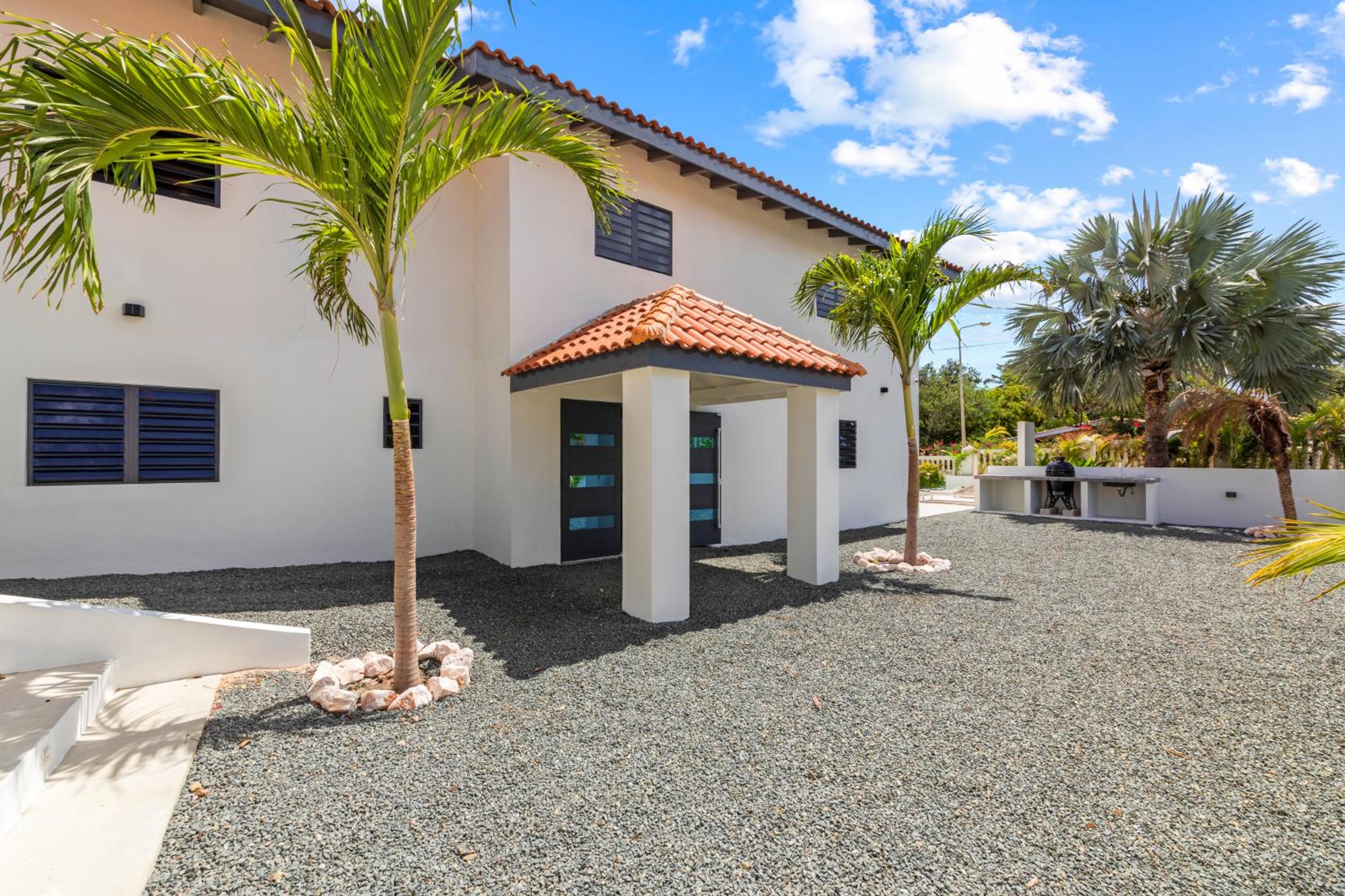 La Casa Blanca Curaçao