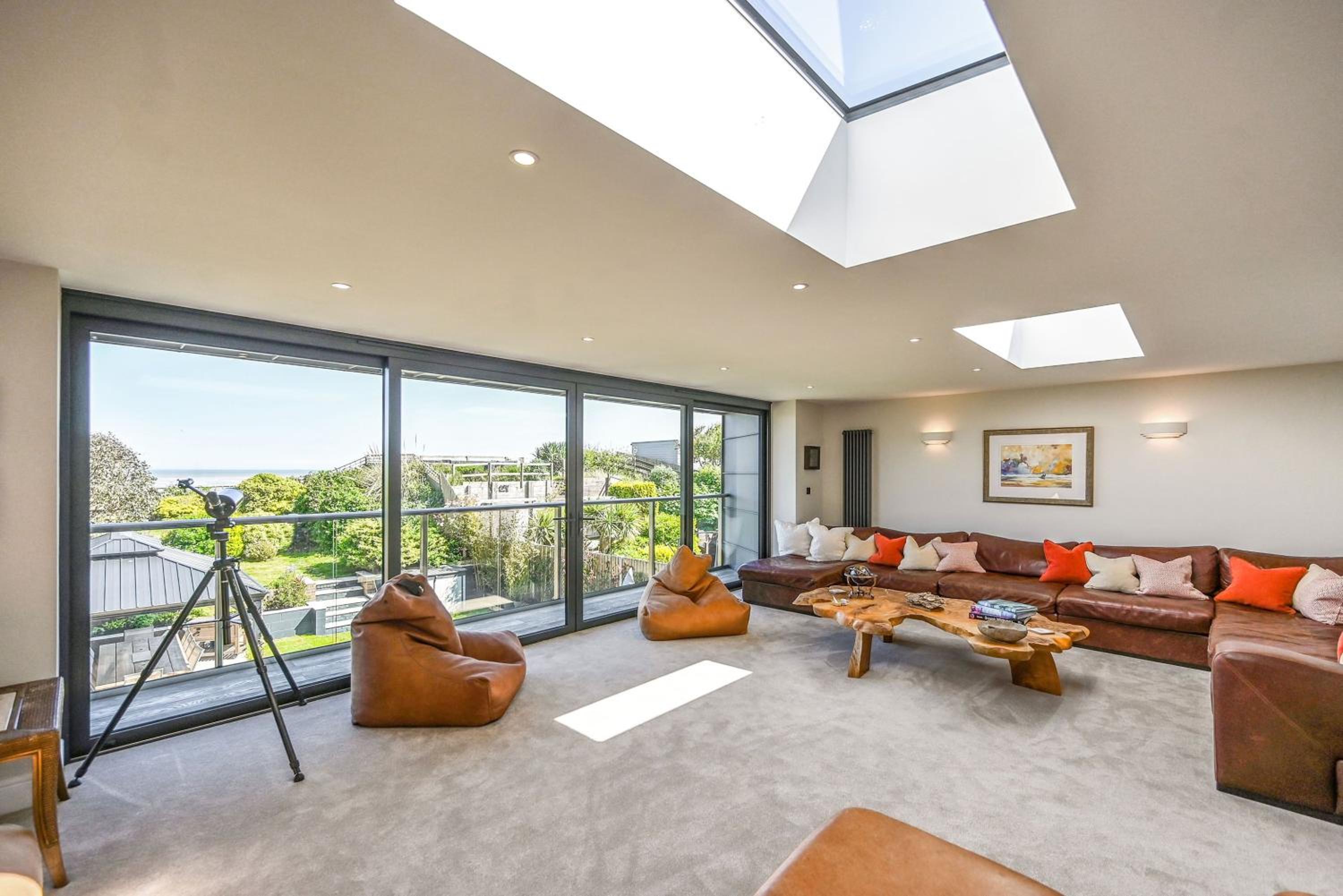 Xanadune Beach House by Bloom Stays view 3