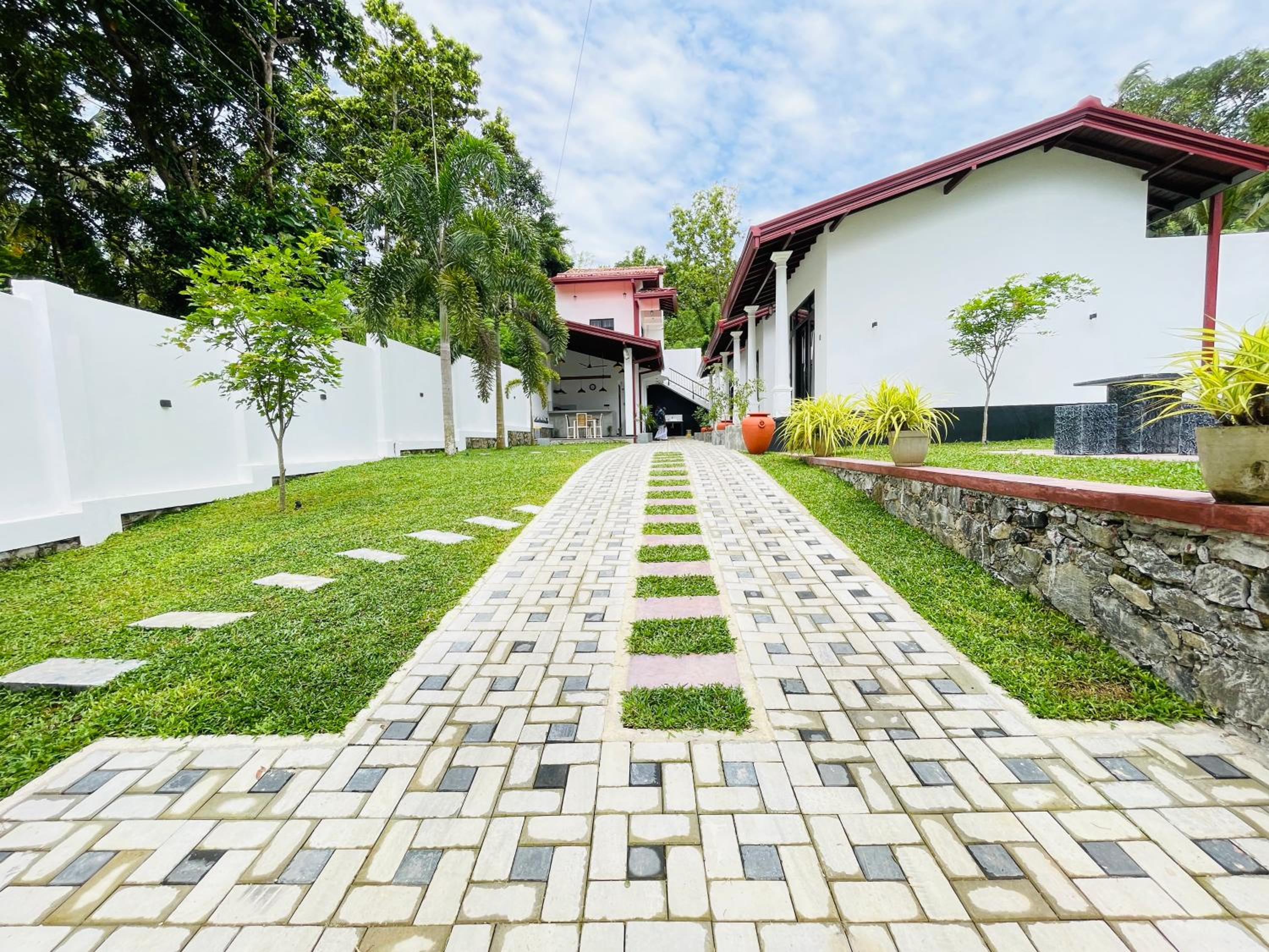 Thara Inn Villa view 3