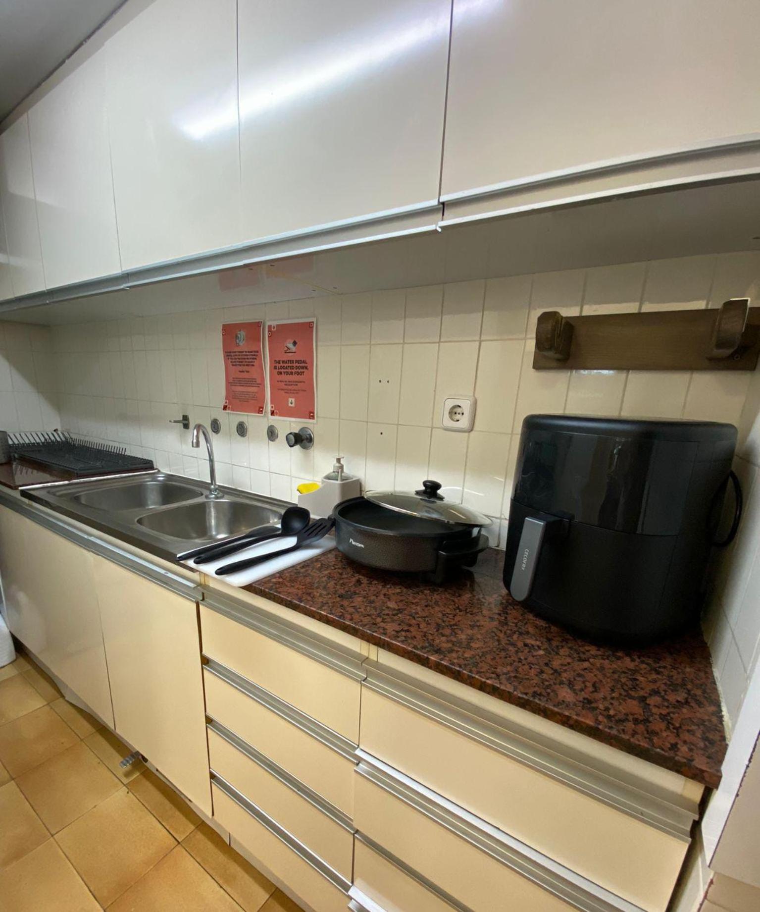 Leevin Stay Hostel