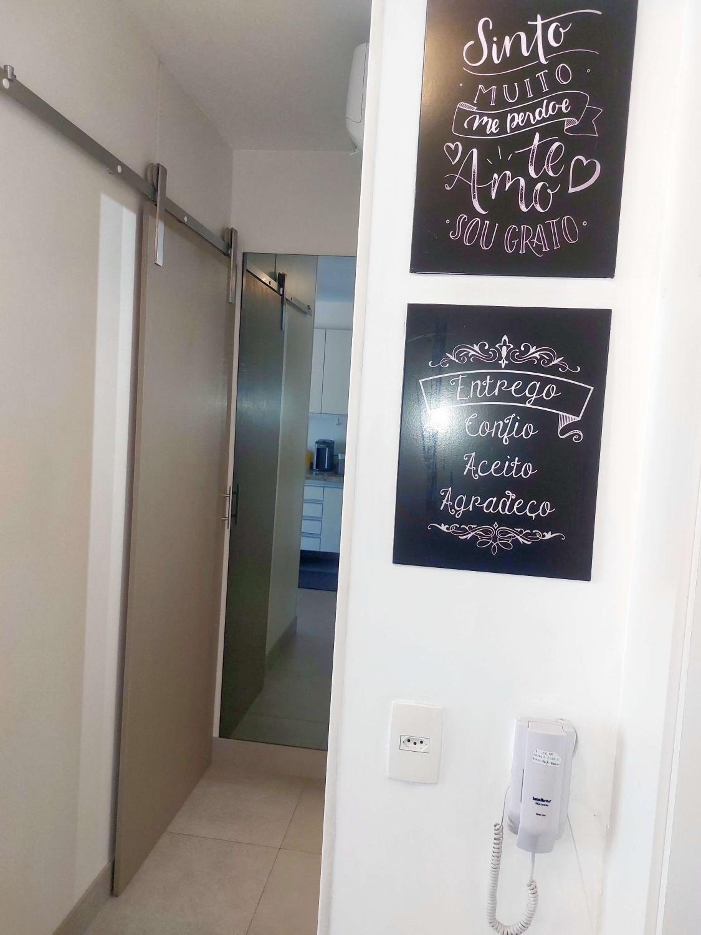 TEM TUDO Piscina Academia Sauna Squash