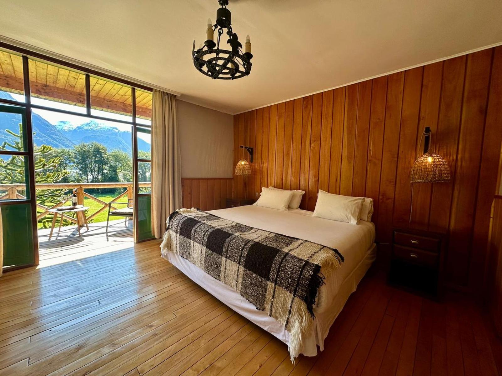 Mitico Puelo Lodge view 5