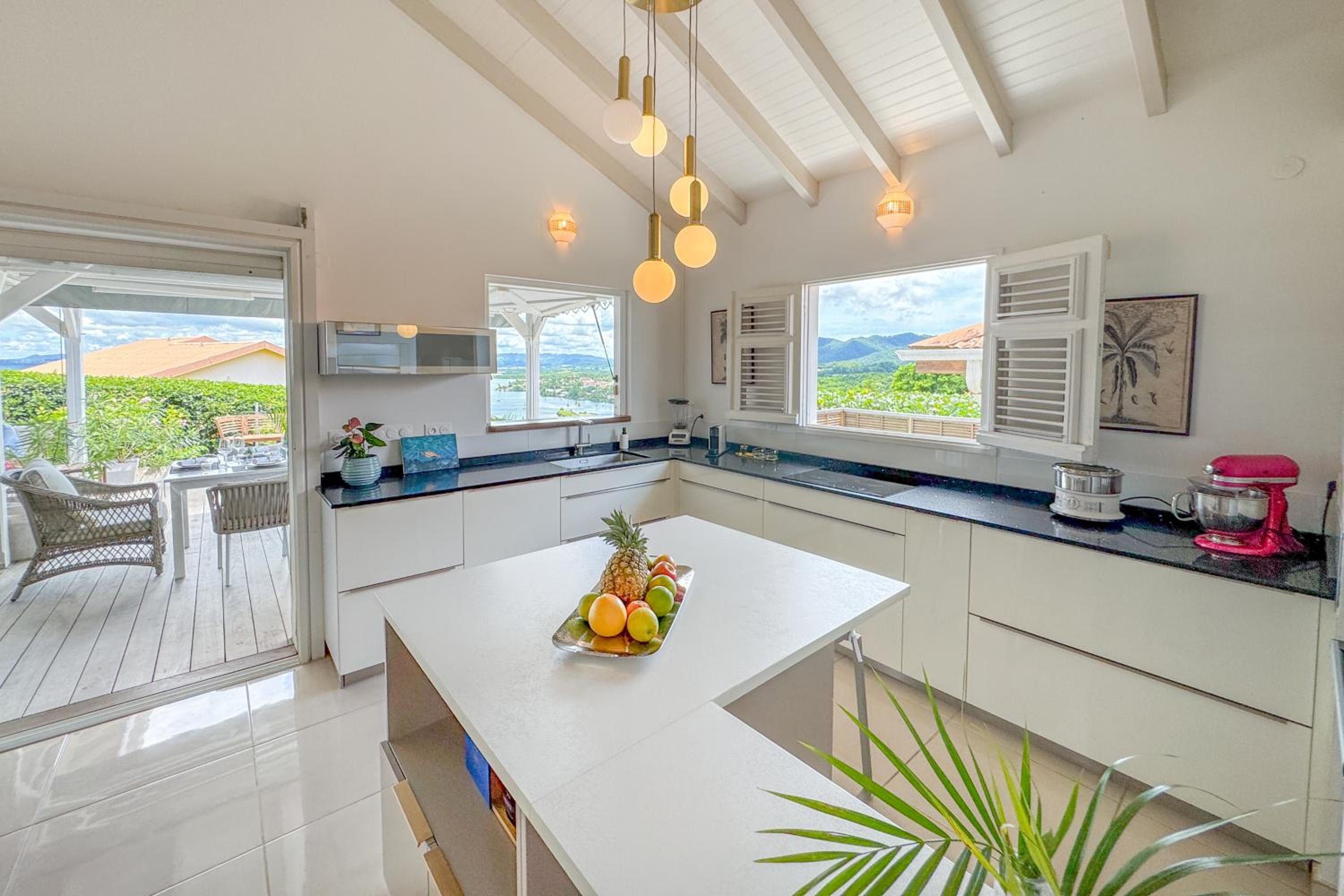 Villa Les Esperides, grand standing Vue Mer & Golf, proche plage view 5